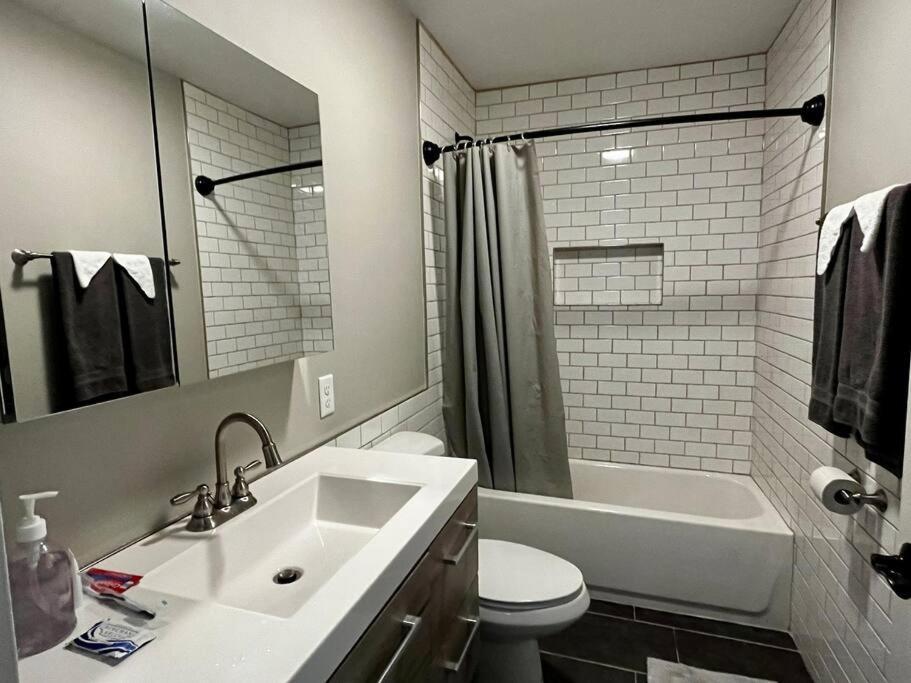Downtown Albany 1 Bed + Workstation @ Maiden Lane Apartment Luaran gambar