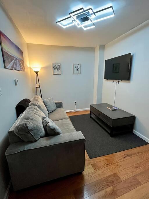 Downtown Albany 1 Bed + Workstation @ Maiden Lane Apartment Luaran gambar